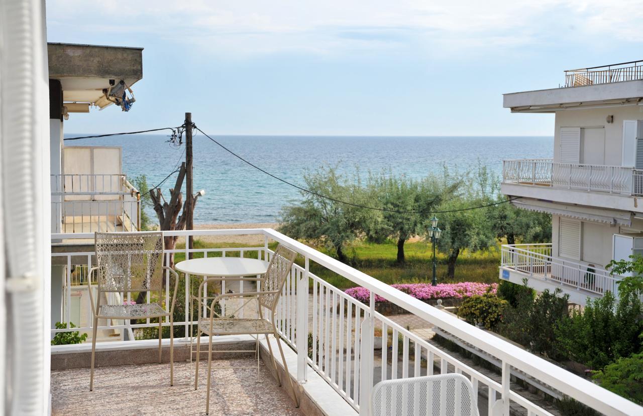 Themis 40 Steps From Beach Paralia Dionysiou Exterior foto