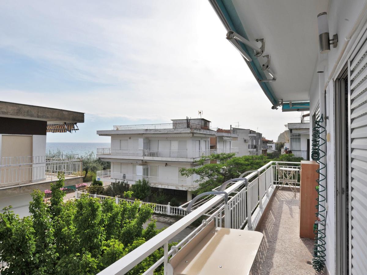 Themis 40 Steps From Beach Paralia Dionysiou Exterior foto