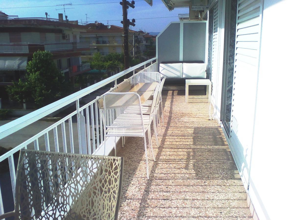 Themis 40 Steps From Beach Paralia Dionysiou Exterior foto