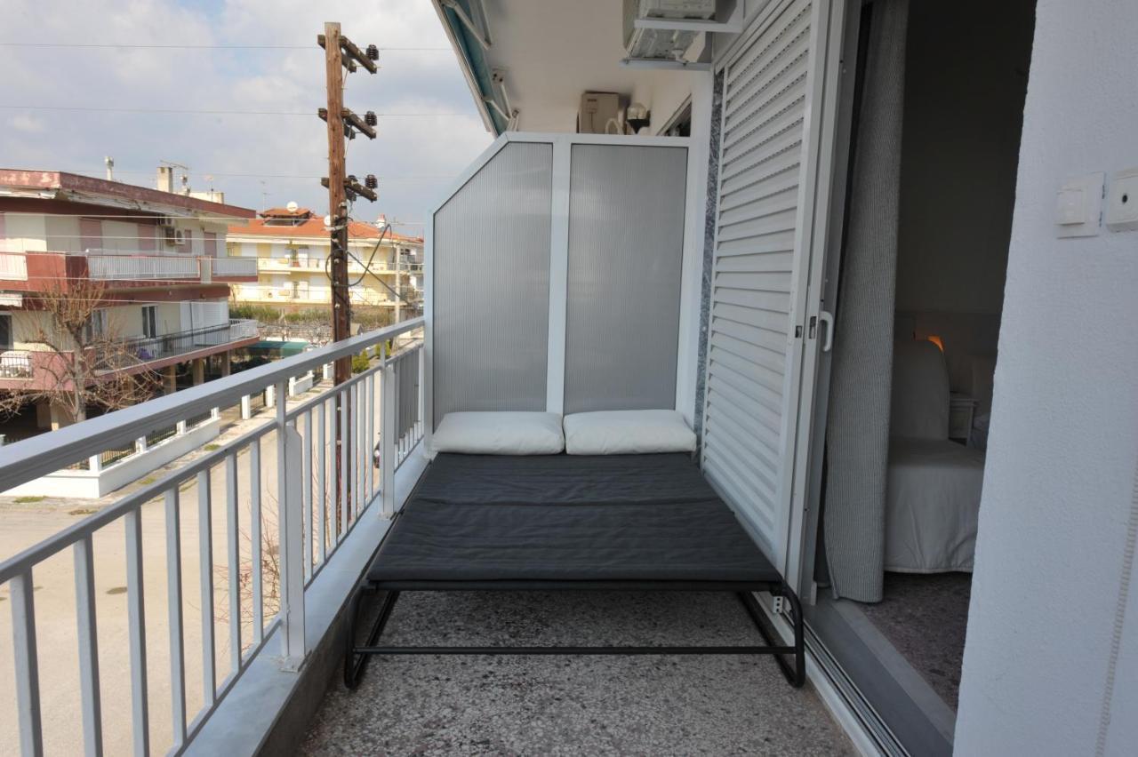 Themis 40 Steps From Beach Paralia Dionysiou Exterior foto