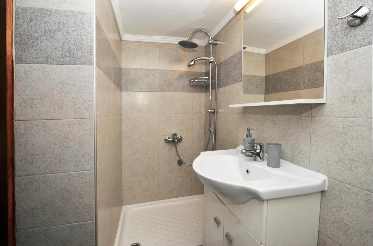Themis 40 Steps From Beach Paralia Dionysiou Exterior foto