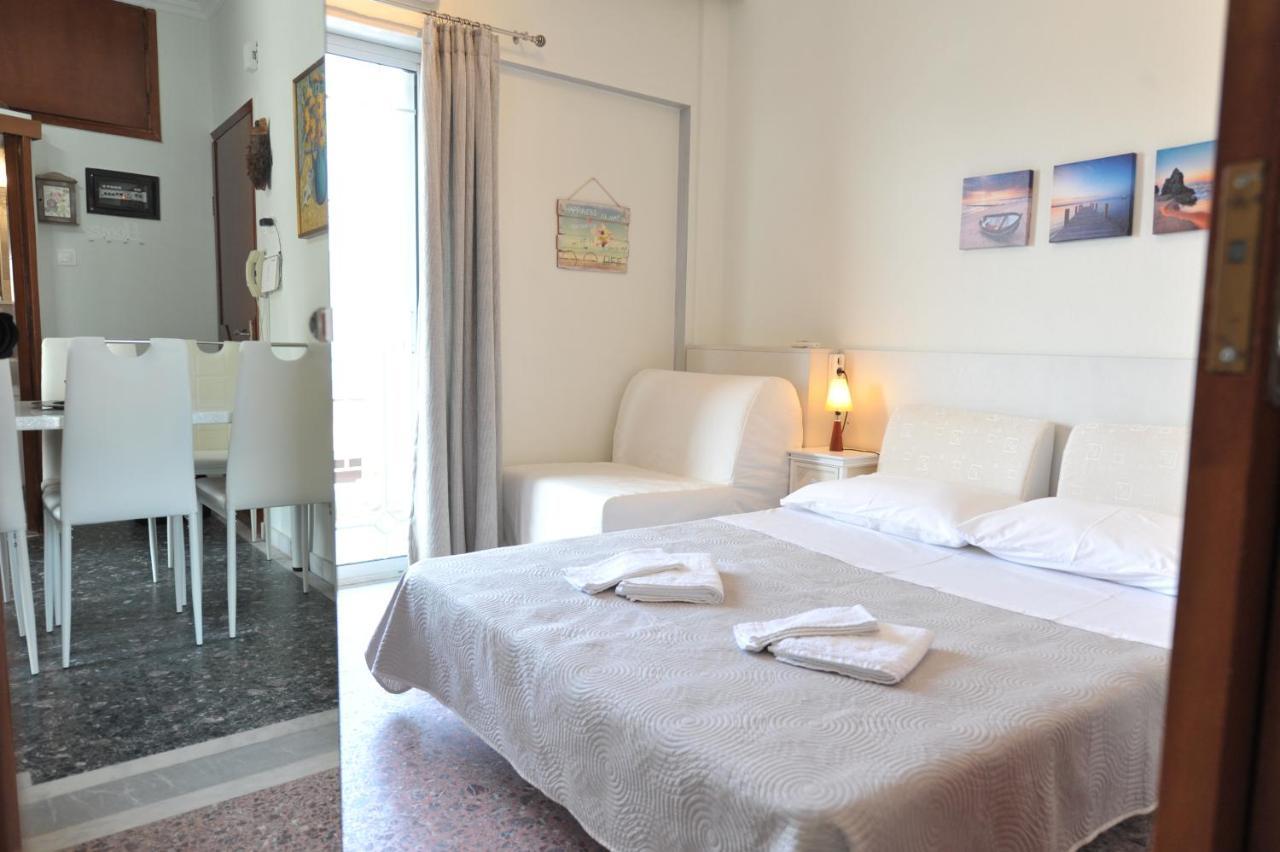Themis 40 Steps From Beach Paralia Dionysiou Exterior foto